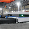FL-L1560FEHR-4000-D220-IPG Лазерный станок для резки листового металла и труб со сменным столом и кабинетной защитой