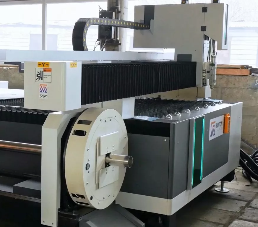 FL-L1530FR-3000-D350-Raycus Лазерный станок для резки листового металла и труб
